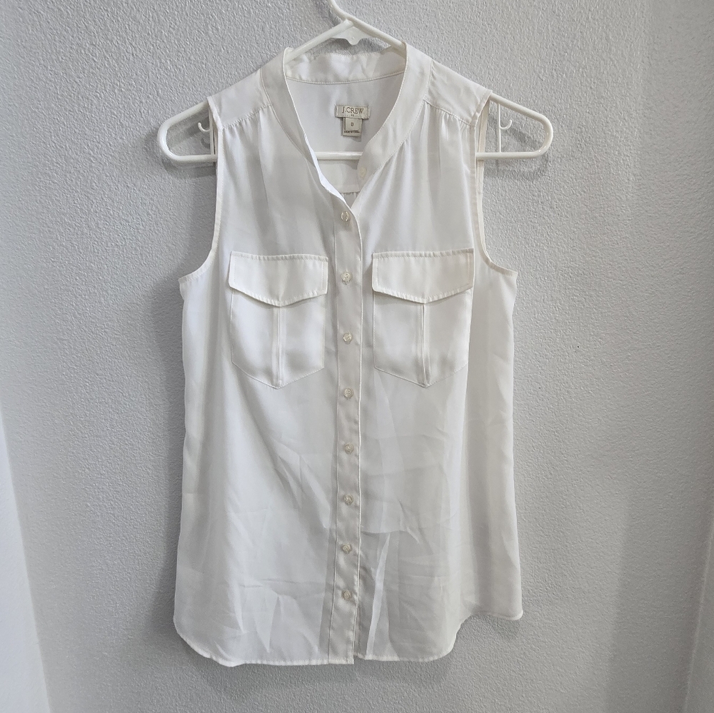 J. Crew white sleeveless blouse, lightweight with front pickets size 0